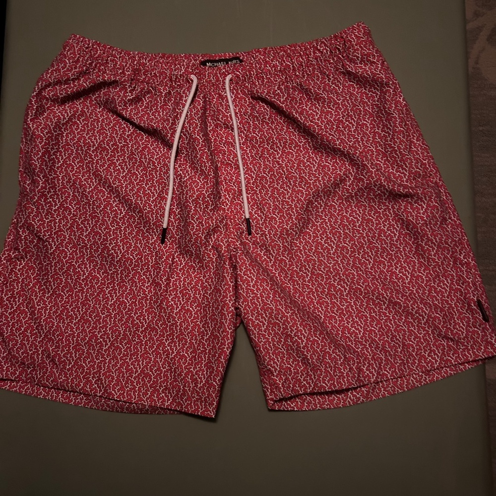 Men’s swim trunks